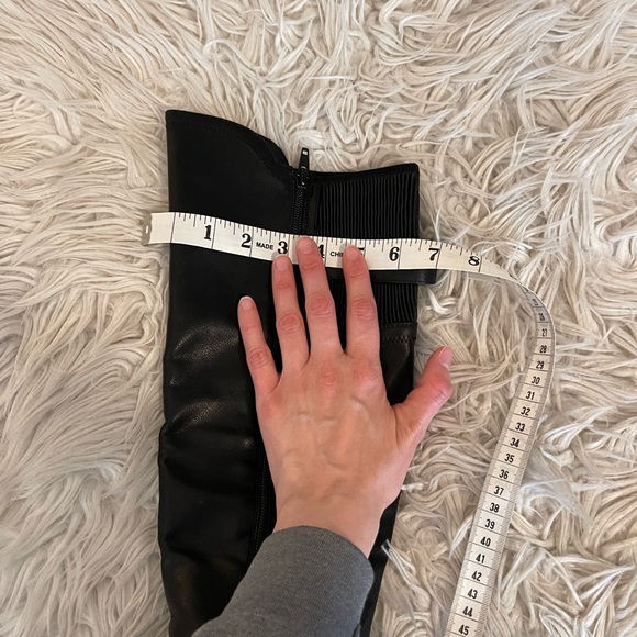 New | White Mountain | Black Boots - Picture 15 of 15